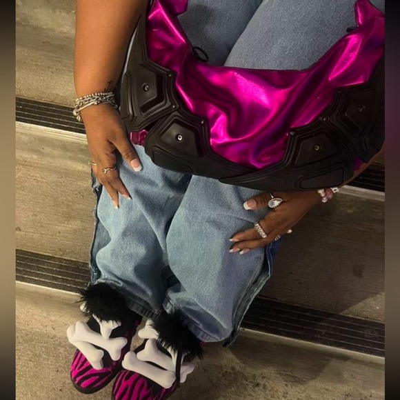 Y2K Futuristic Grunge Style Bag - Picture 5 of 5